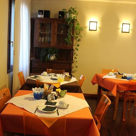 Domus Orsoni Bed & Breakfast เวนิส ภายนอก รูปภาพ
